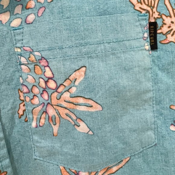 RIP CURL Boys surf shirt, Button-Down, Worn ONE Time, looks BRAND NEW!! - Picture 13 of 13